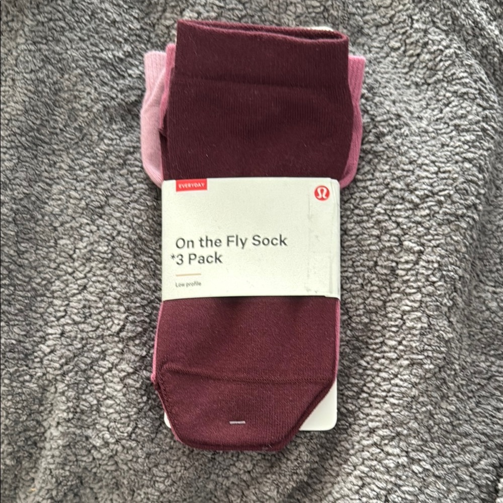 lululemon athletica On the Fly Sock 3 Pack - Burgundy and Pink